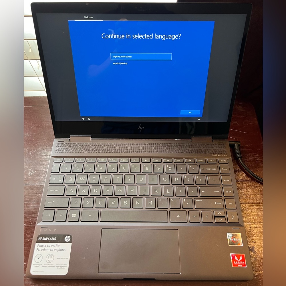 HP Envy x360 2-in-1 15.6" Touch-Screen Laptop. 5-8GB Memory - Nightfall Black